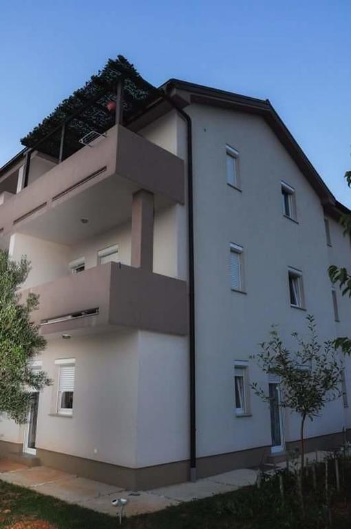 Panorama Sunset Apartments Крес Екстериор снимка